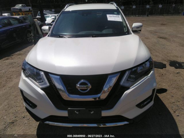JN8AT2MV5HW255379 Nissan Rogue Sl