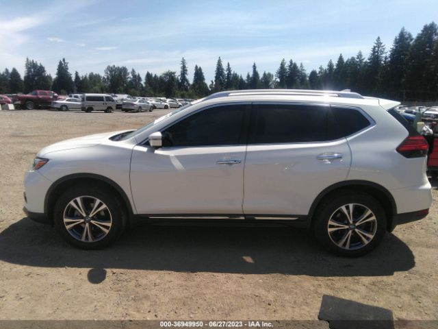 JN8AT2MV5HW255379 Nissan Rogue Sl