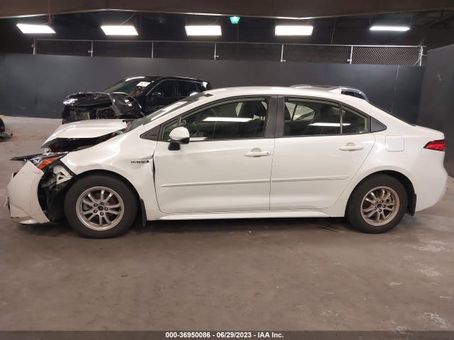 Toyota Corolla Hybrid Le 2021 JTDEAMDE2MJ031749 Image 14