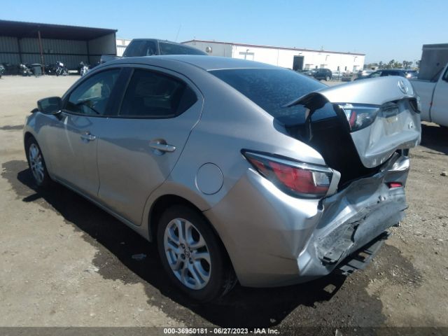 3MYDLBZV6GY105971 Scion IA