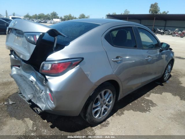 3MYDLBZV6GY105971 Scion IA