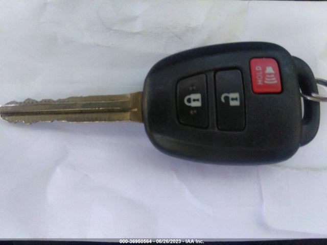 Toyota RAV4 LE 2016 2T3BFREV9GW506111 Image 3