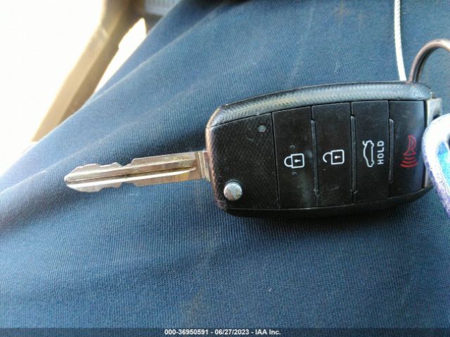 KNAFX4A6XE5097280 KIA FORTE LX