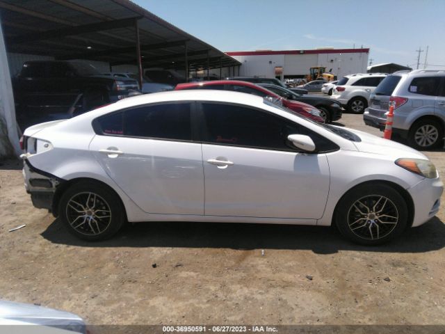 KNAFX4A6XE5097280 KIA FORTE LX