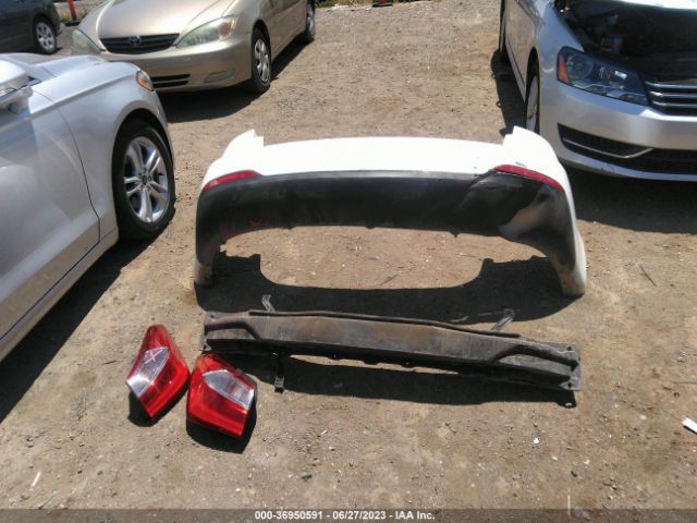 KNAFX4A6XE5097280 KIA FORTE LX