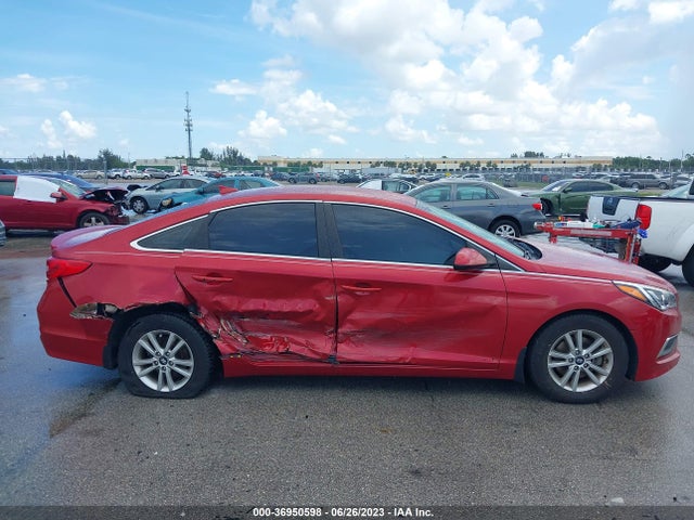 2017 HYUNDAI SONATA SE VIN: 5NPE24AF2HH560529