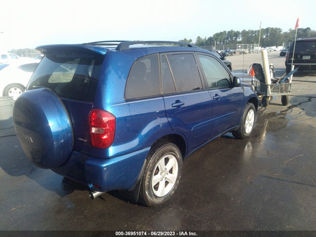 2005 TOYOTA RAV4 VIN: JTEHD20V156038030