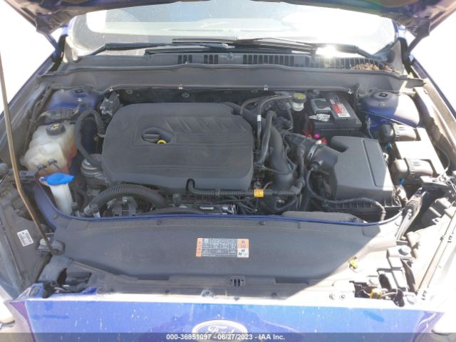 3FA6P0HD8FR301739 Ford FUSION SE
