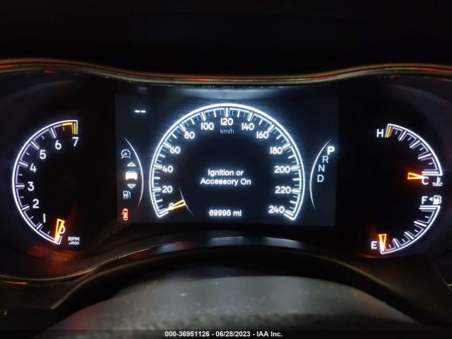 1C4RJFAGXJC377146 Jeep Grand Cherokee Altitude