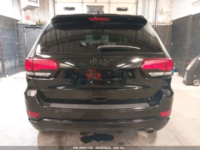 1C4RJFAGXJC377146 Jeep Grand Cherokee Altitude
