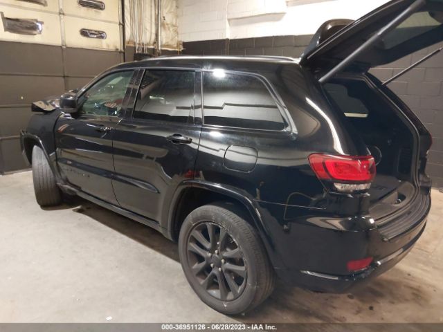 1C4RJFAGXJC377146 Jeep Grand Cherokee Altitude