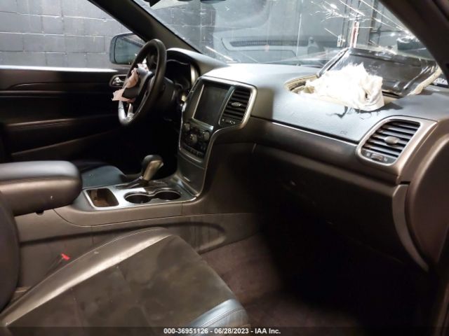 1C4RJFAGXJC377146 Jeep Grand Cherokee Altitude