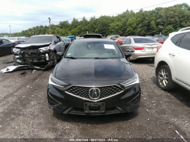 19UDE2F82KA003525 Acura Ilx Pkg