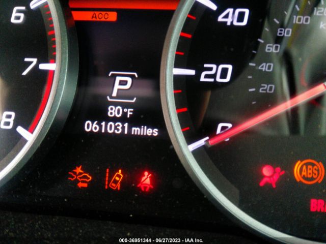 19UDE2F82KA003525 Acura Ilx Pkg