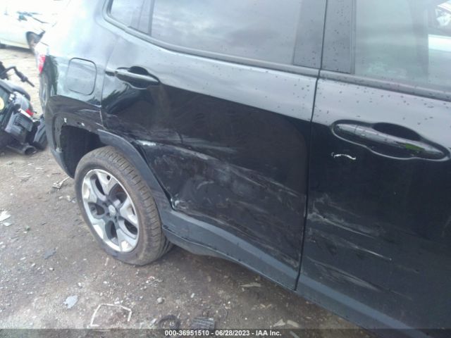 3C4NJDCB8JT398196 Jeep Compass Limited