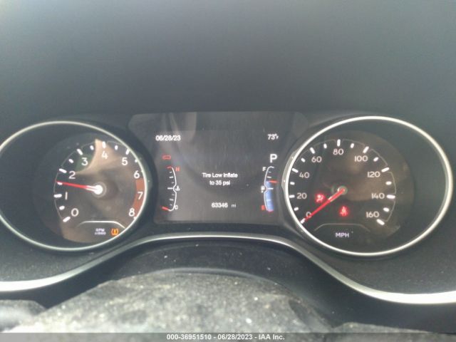 3C4NJDCB8JT398196 Jeep Compass Limited