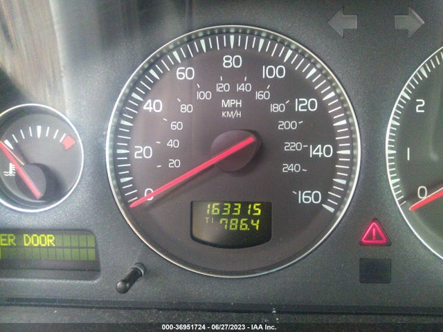 2003 VOLVO V70 2.4L VIN: YV1SW61T532324020