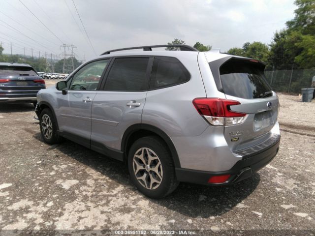 JF2SKAJC5MH501640 Subaru Forester Premium