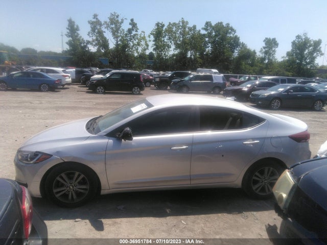 2018 HYUNDAI ELANTRA SEL VIN: 5NPD84LF0JH309165