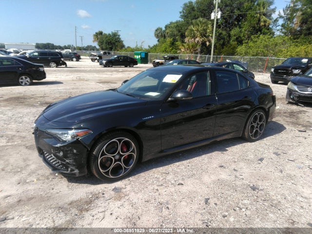 2022 Alfa Romeo Giulia, VIN: ZARFAMBN0N7660907