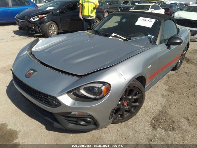 2018 FIAT 124 SPIDER JC1NFAEK2J0134141 Photo 1