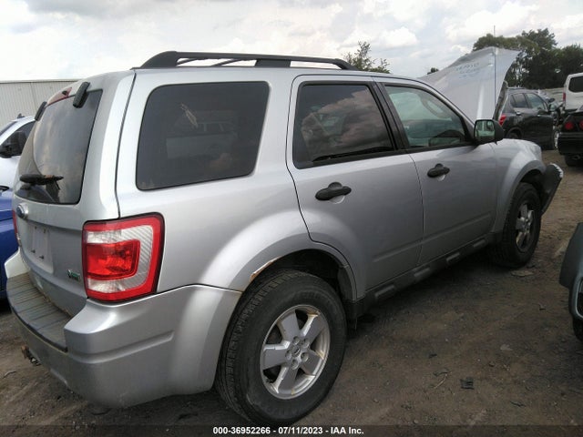 2011 FORD ESCAPE XLT VIN: 1FMCU0DG8BKB82025