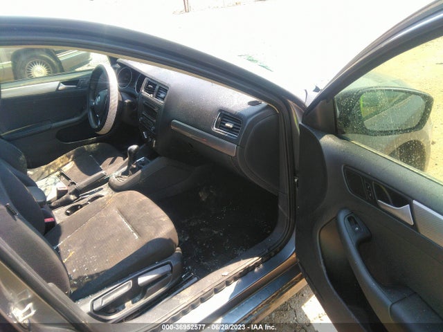3VWD17AJ8FM302220 Volkswagen Jetta Sedan 1.8t Se
