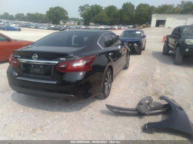 1N4AL3AP1HC124562 Nissan Altima 2.5 Sr
