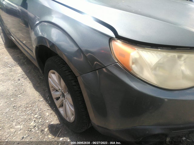 2011 SUBARU FORESTER 2.5X PREMIUM VIN: JF2SHADC4BH704817
