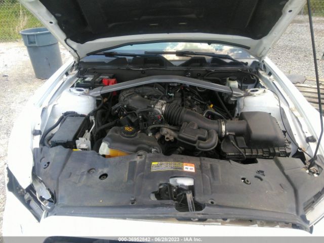 1ZVBP8EM2E5295155 Ford Mustang V6