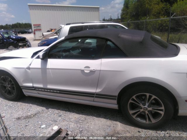 1ZVBP8EM2E5295155 Ford Mustang V6