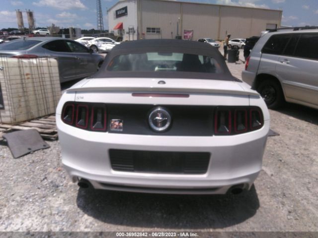 1ZVBP8EM2E5295155 Ford Mustang V6