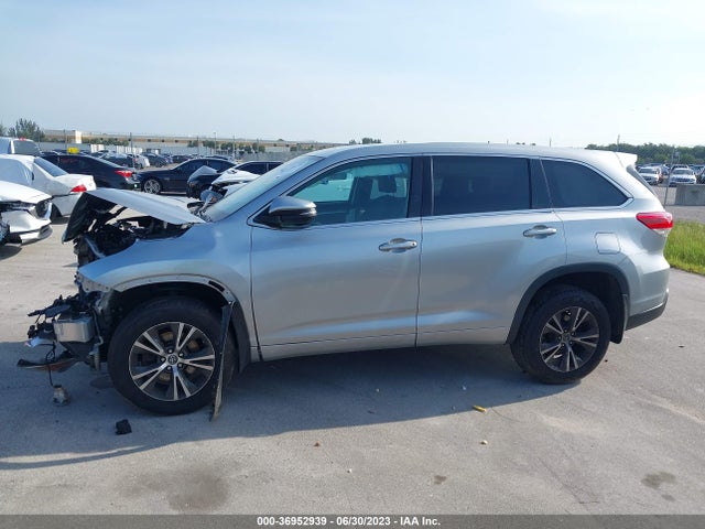 Toyota Highlander Le 2017 5TDBZRFHXHS361583 Image 15