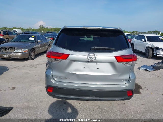 Toyota Highlander Le 2017 5TDBZRFHXHS361583 Image 17