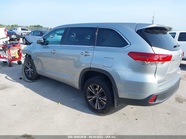 Toyota Highlander Le 2017 5TDBZRFHXHS361583 Image 3