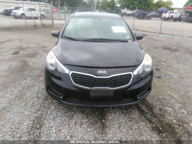 KNAFK4A69G5538138 KIA FORTE LX
