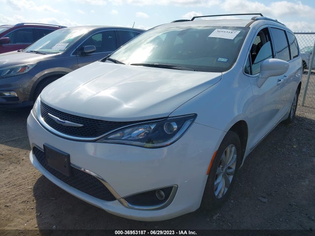2C4RC1BG5JR290497 Chrysler Pacifica Touring L