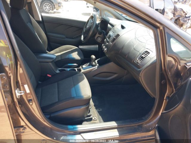 3KPFK4A7XJE185917 KIA FORTE LX