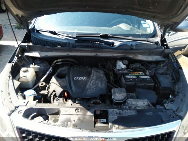 KNDPB3AC7F7738848 KIA Sportage Lx