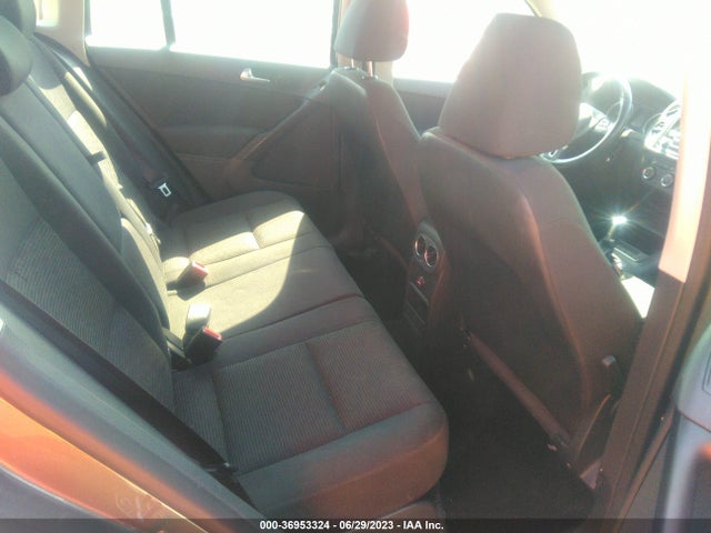 Volkswagen TIGUAN S 2014 WVGAV3AX4EW619574 Image 9