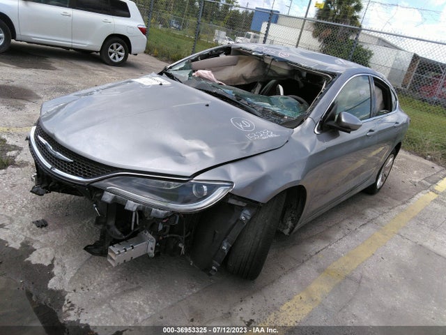 Chrysler 200 Limited 2016 1C3CCCAB8GN153233 Image 2