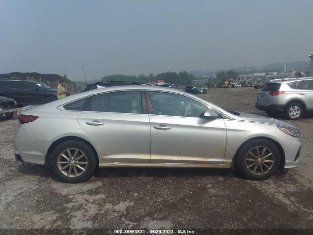 5NPE24AF4JH665093 Hyundai SONATA SE
