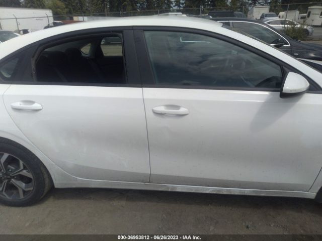 3KPF24AD7LE185298 KIA Forte Lxs