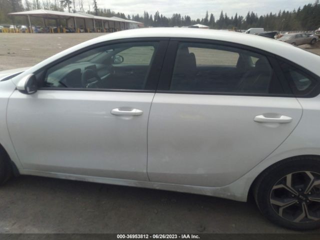 3KPF24AD7LE185298 KIA Forte Lxs