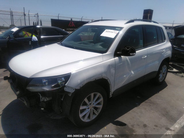 WVGAV7AX0FW608337 Volkswagen TIGUAN SE