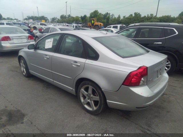 2008 VOLVO S40 2.4L VIN: YV1MS382182393570