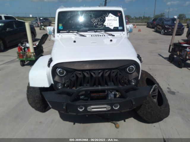 1C4BJWEGXEL262953 Jeep Wrangler Unlimited Sahara
