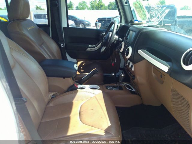 1C4BJWEGXEL262953 Jeep Wrangler Unlimited Sahara
