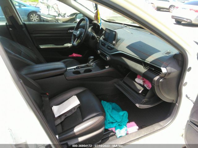 1N4BL4CW5KN300684 Nissan Altima 2.5 Sr