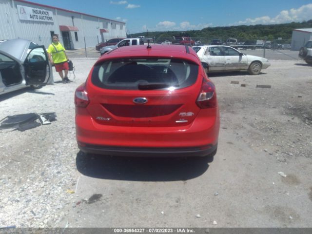 1FADP3K20EL334666 Ford FOCUS SE